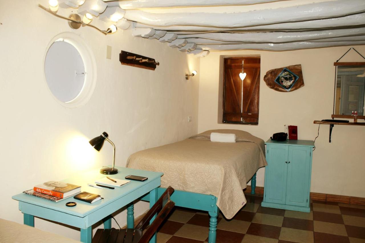 Hostel Candelaria Valladolid  Exteriör bild