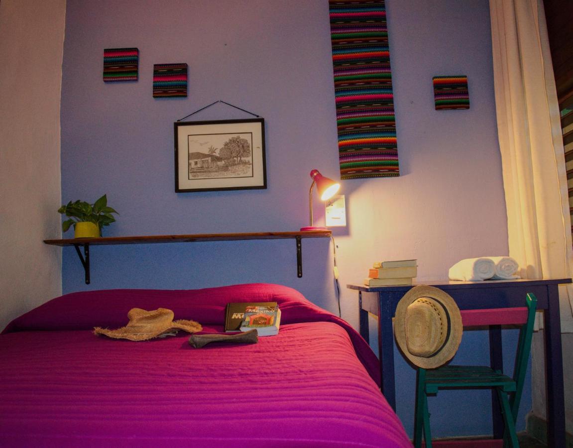Hostel Candelaria Valladolid  Exteriör bild